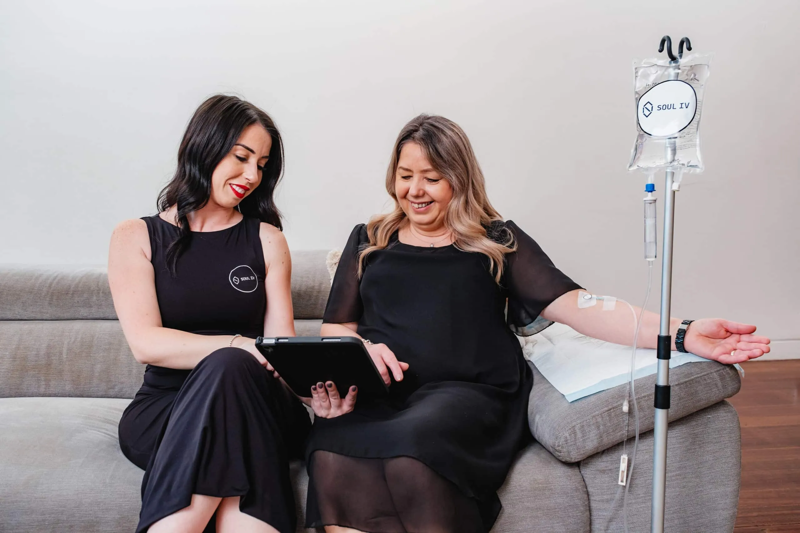 A SOUL IV customer speaking with an IV infusion nurse
